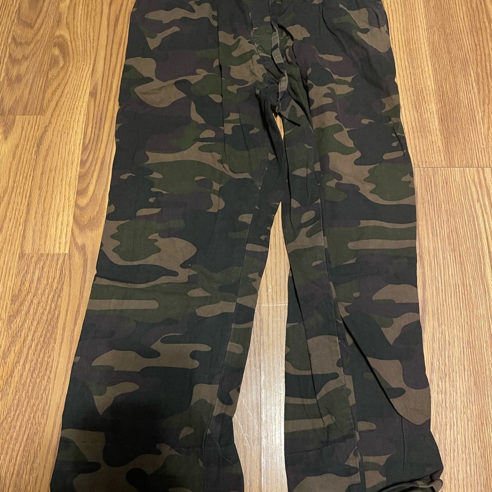 Eddie Bauer Camouflage Joggers